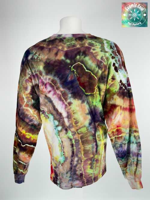 Back view of 3XL long sleeve artisan tee.The Desert Viper's Elixir features sharp, crystalline transitions between sun-bleached sand, deep ochre, and venomous greens. The pigments are driven to create a shifting, organic pattern that feels as if it were still in motion.