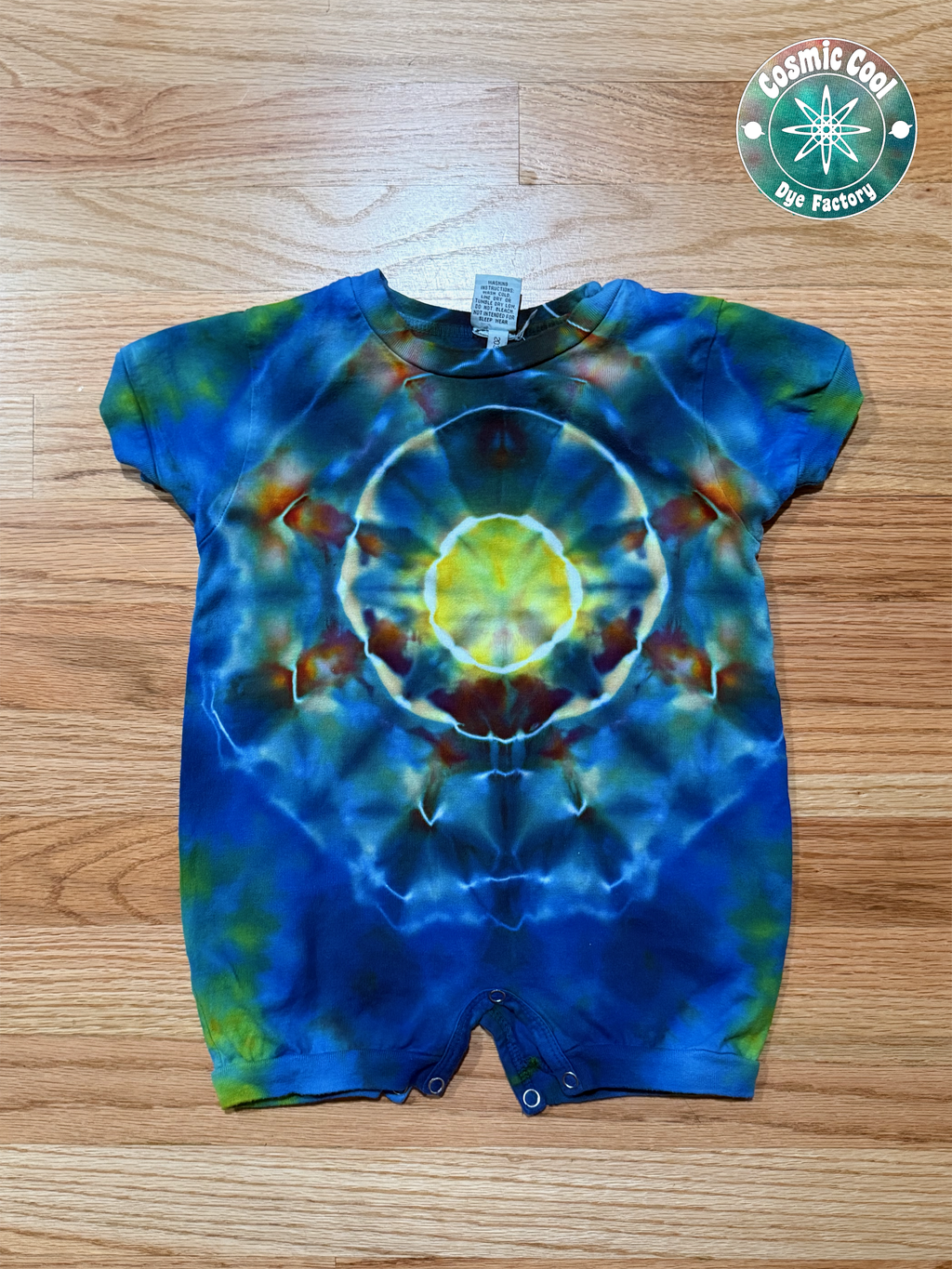 Short Sleeve Ice Dye 100% Cotton Onesie (Size 12 Months)