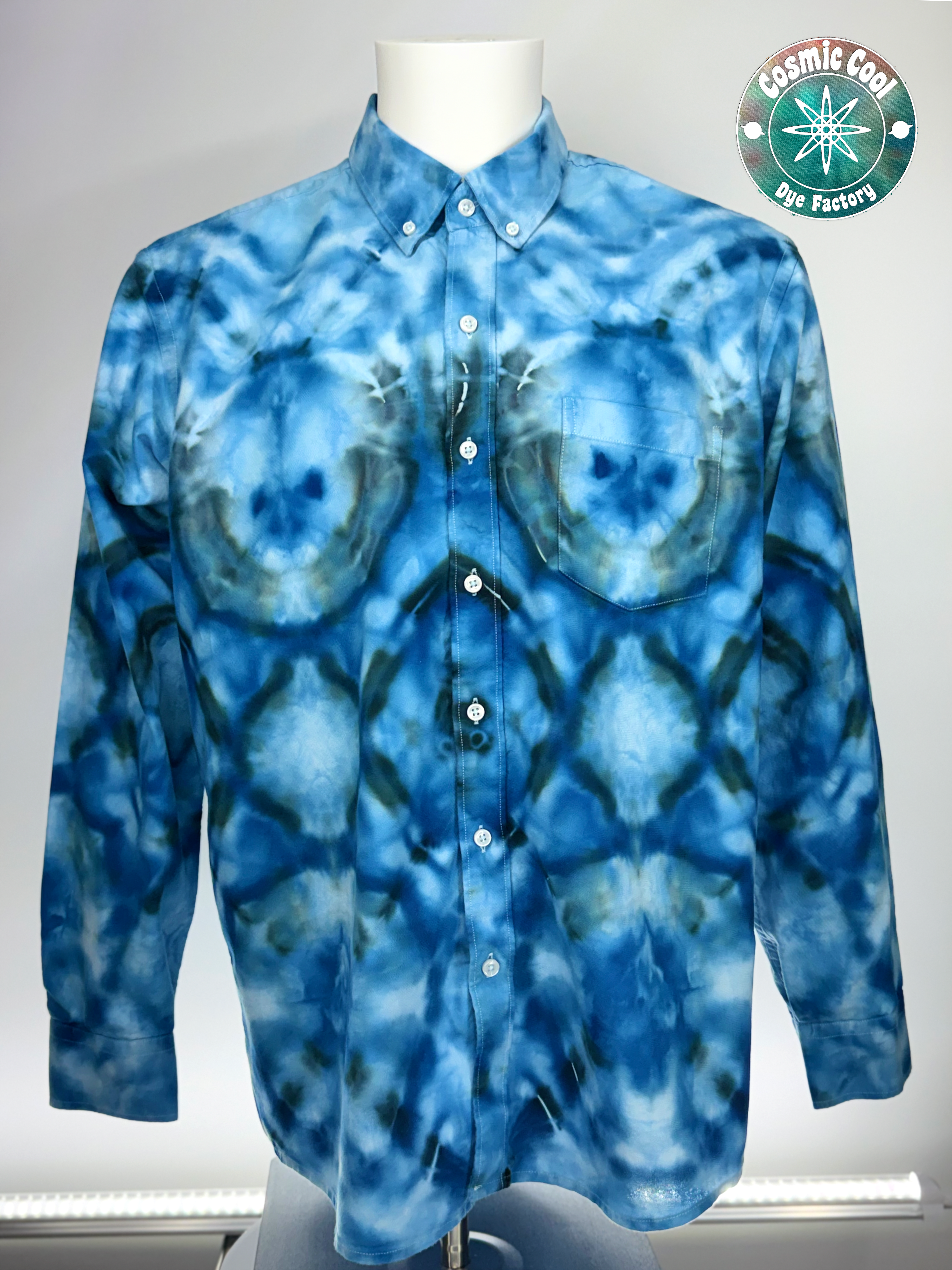 Cosmic Oxford Button Down Long Sleeve Shirt 100% Cotton (Size Large)