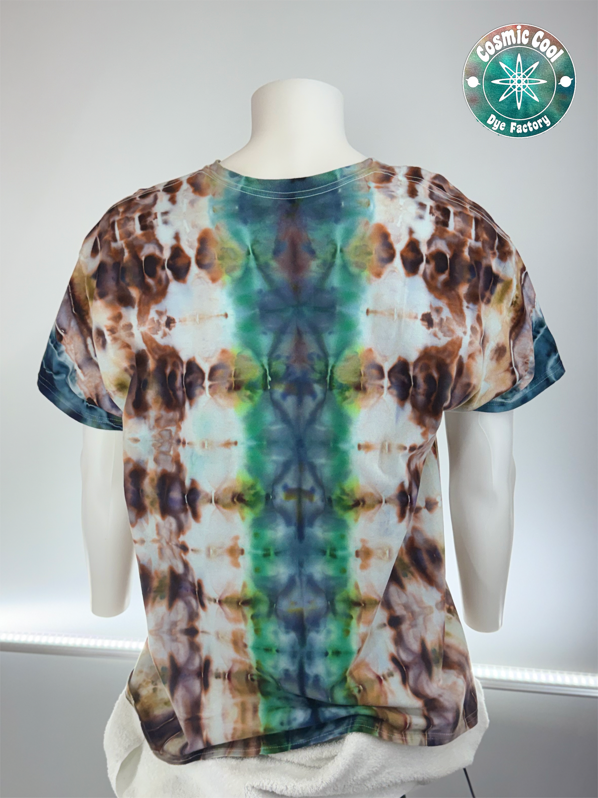 Short Sleeve Cosmic Ice Dye Tee Shirt 100% Cotton (Size XL)
