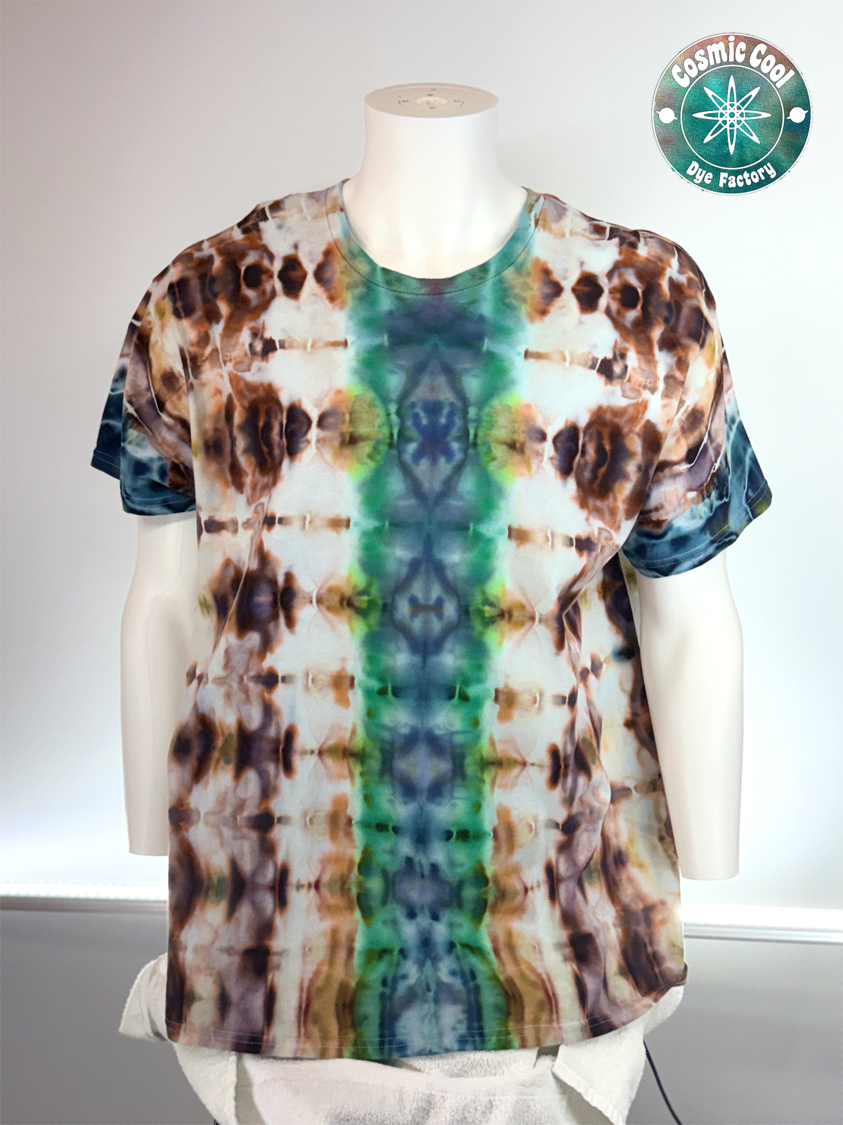 Short Sleeve Cosmic Ice Dye Tee Shirt 100% Cotton (Size XL)