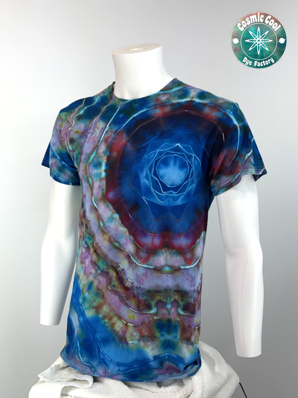 Short Sleeve Cosmic Ice Dye Tee Shirt 100% Cotton (Size M)