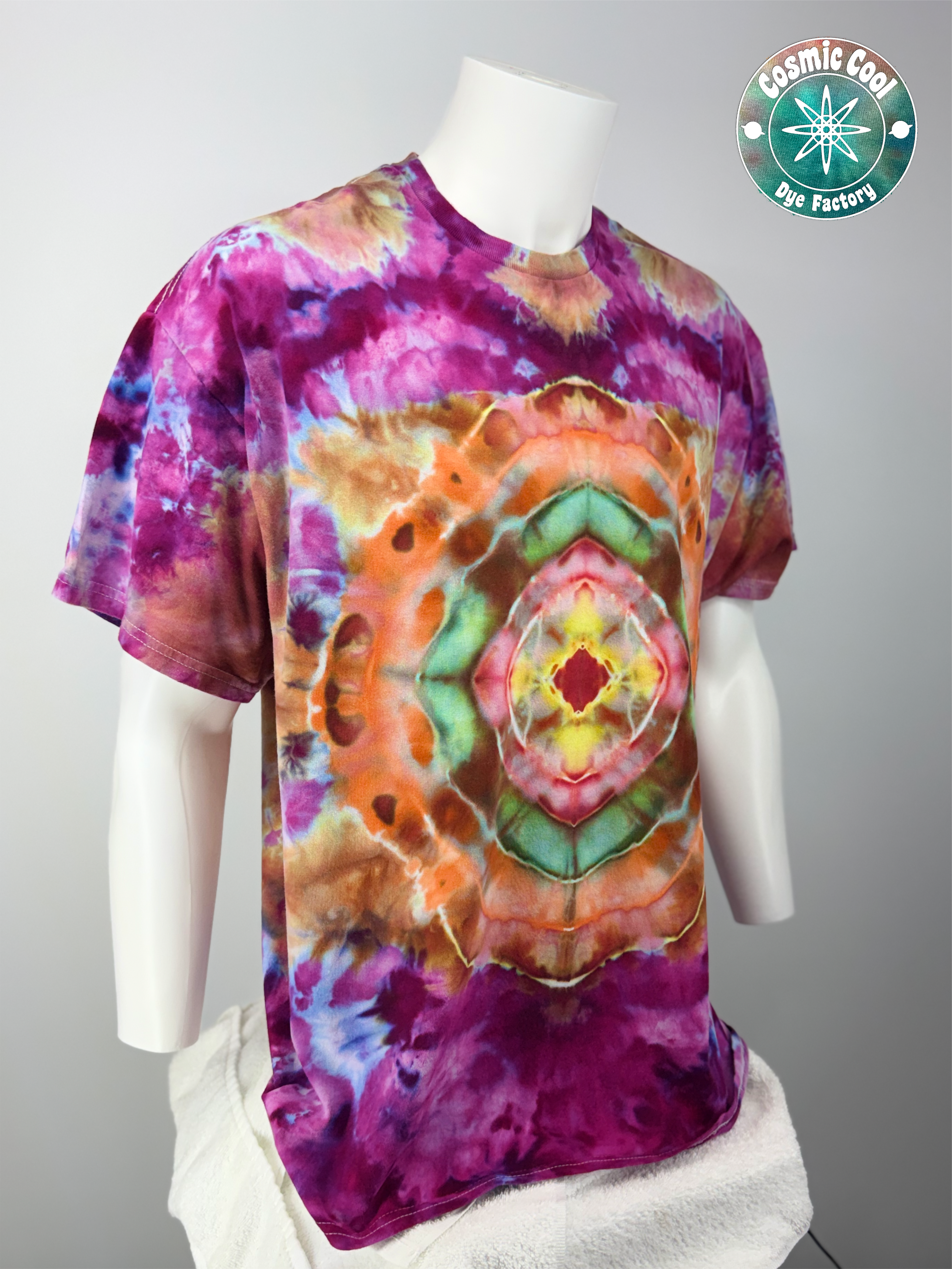 Short Sleeve Cosmic Ice Dye Tee Shirt 100% Cotton (Size 2XL)