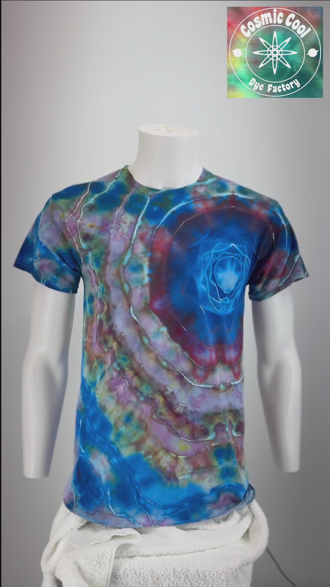 Short Sleeve Cosmic Ice Dye Tee Shirt 100% Cotton (Size M)