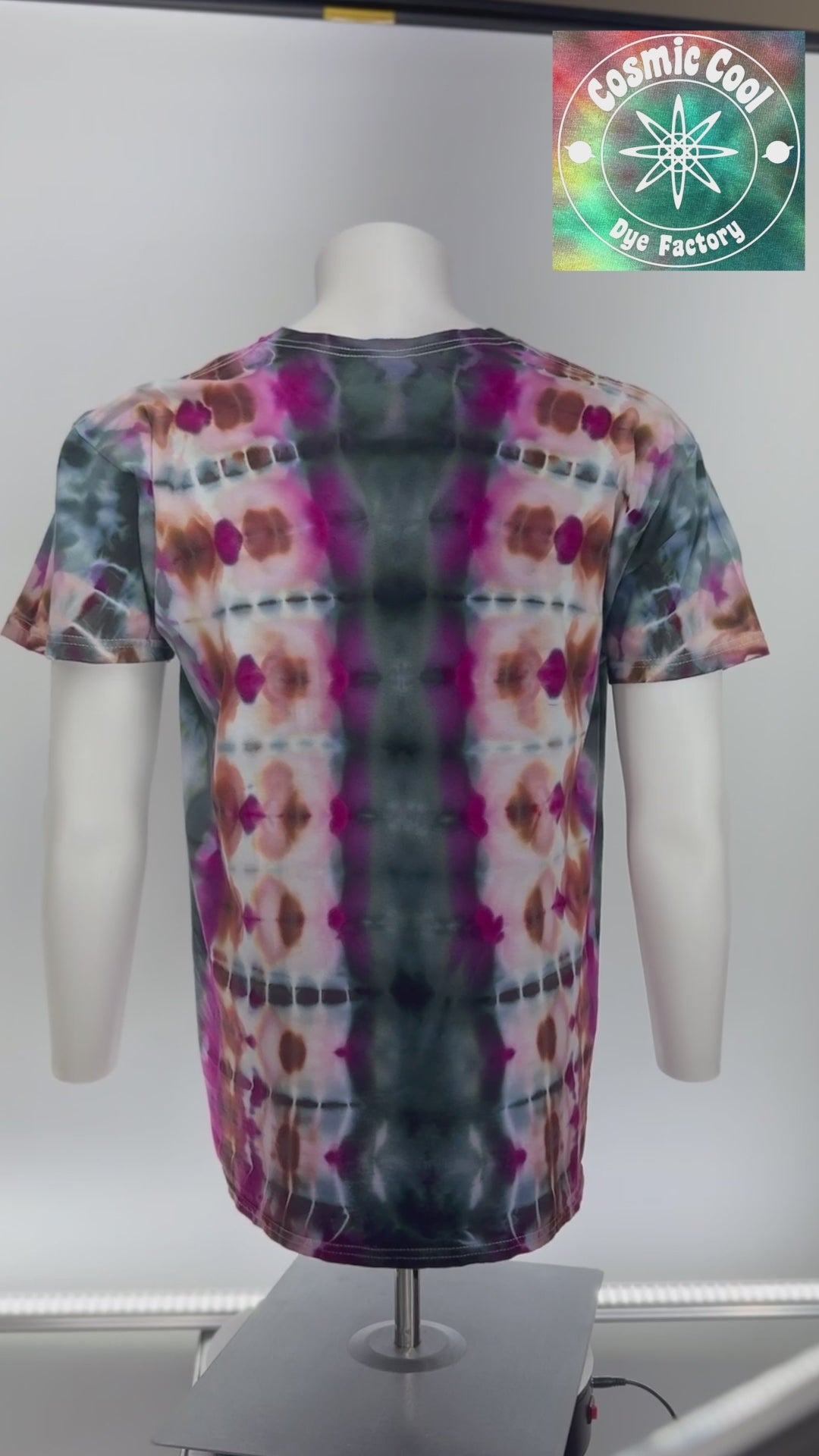 Short Sleeve Ice Dye Cosmic Tee Shirt 100% Cotton (Size L)
