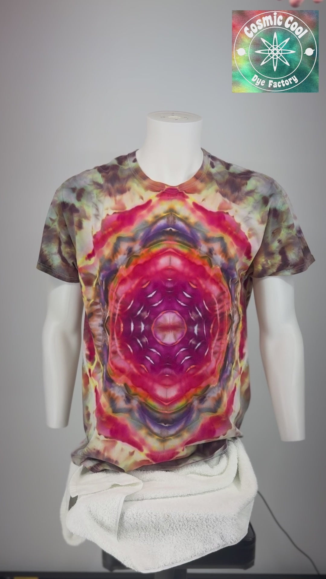 Short Sleeve 100% Cotton Cosmic Ice Dye Tee (Size L)