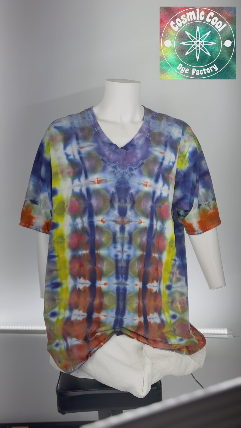 100% Cotton Cosmic Ice Dye V-Neck Tee Shirt (Size 5XL)